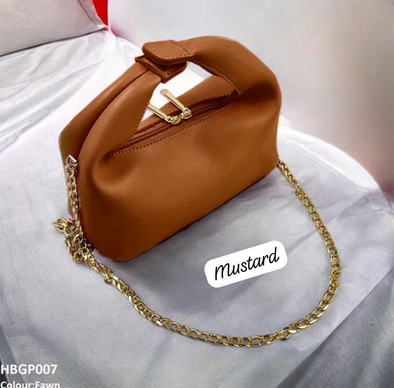 Chic Minimalist Soft-Knot Handbag with Gold Chain Strap  AZ-8822