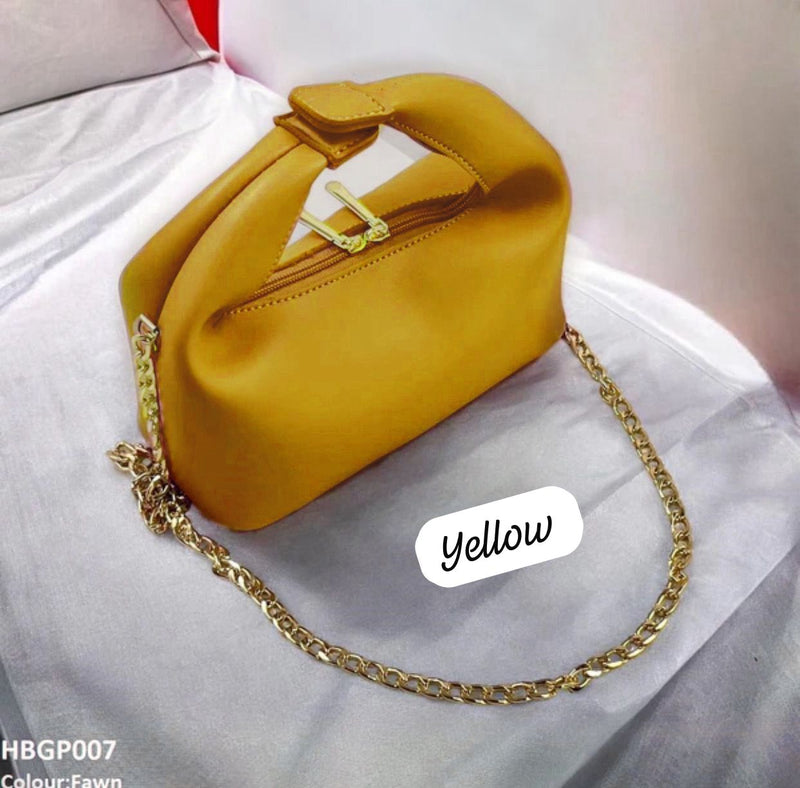 Chic Minimalist Soft-Knot Handbag with Gold Chain Strap  AZ-8822